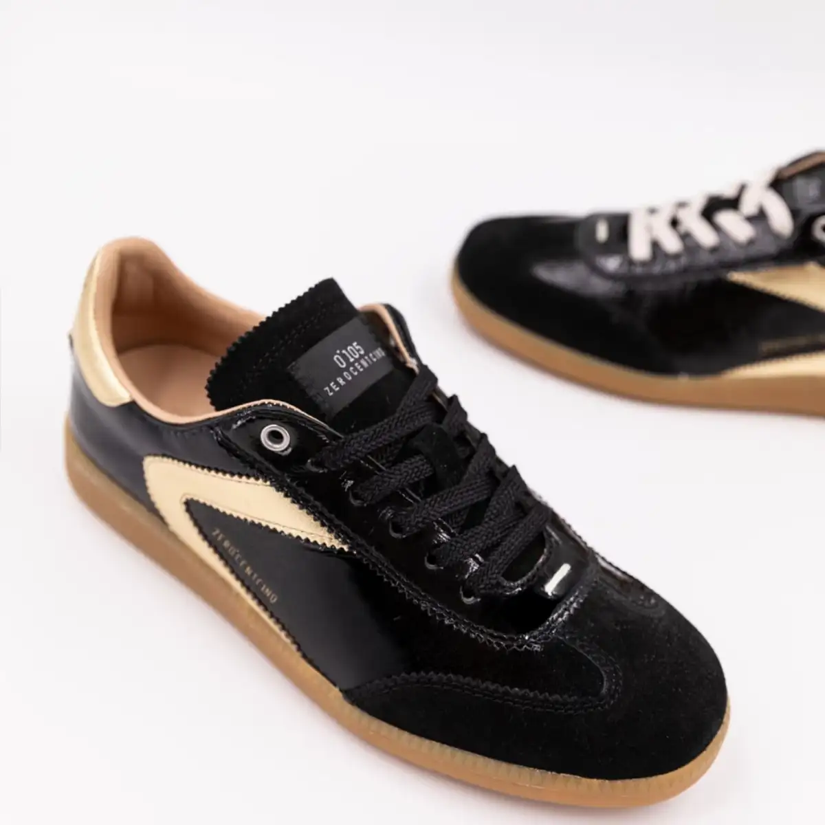 0’105  NOVA BLACK POLISH