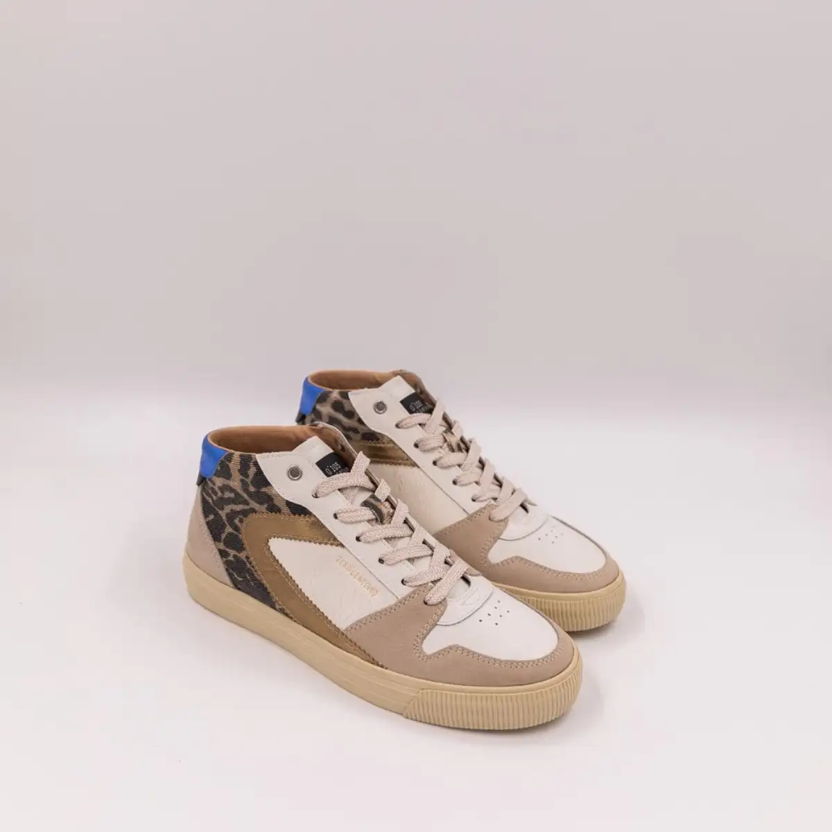 0’105 JADE VIVIENNE